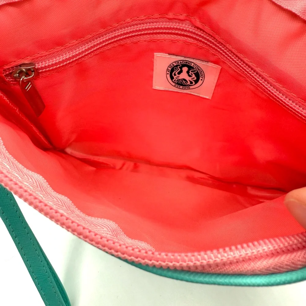 At Sea Trading Company‎ Caribbean makeup bag wristlet pouch NWOT